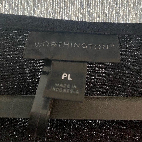 Worthington Sleeveless Top - size PL - Picture 2 of 6